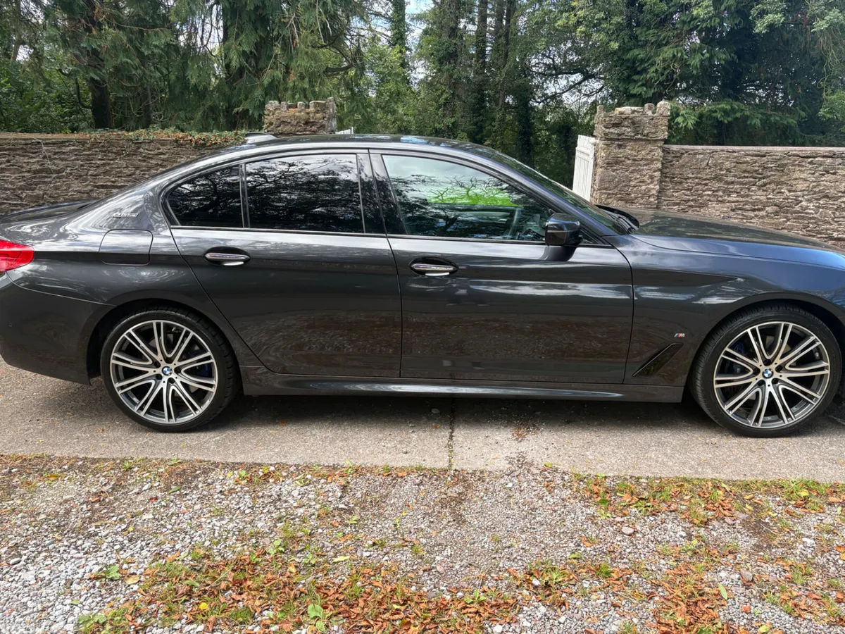 BMW 5-Series Saloon, Petrol Plug-in Hybrid, 2018, Grey