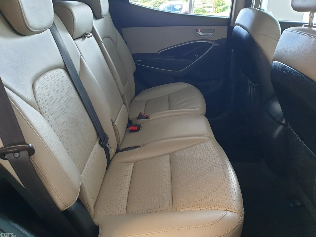 Hyundai Santa Fe SUV, Diesel, 2015, Black