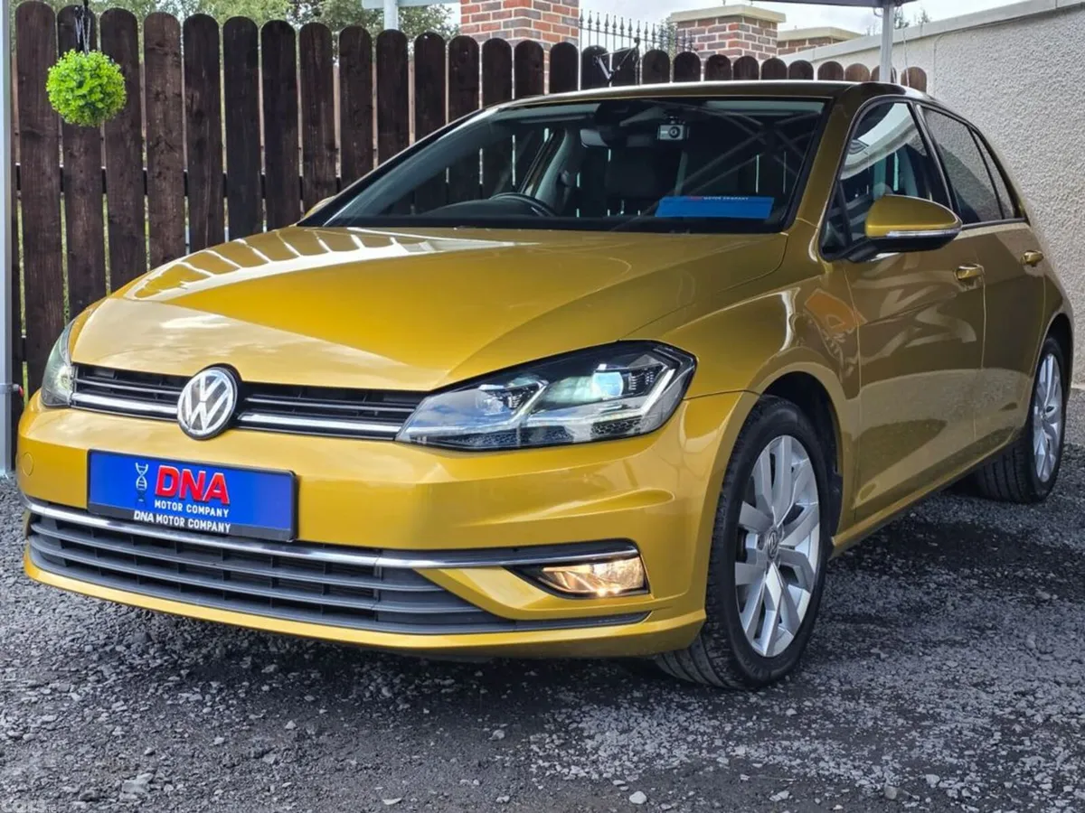 Volkswagen Golf Hatchback, Petrol, 2017, Yellow