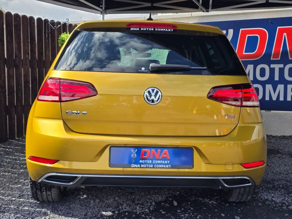 Volkswagen Golf Hatchback, Petrol, 2017, Yellow
