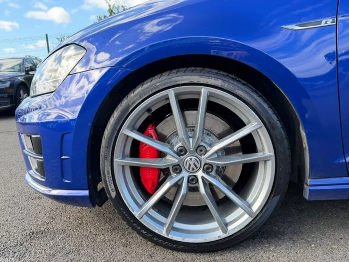 Volkswagen Golf Estate, Petrol, 2016, Blue