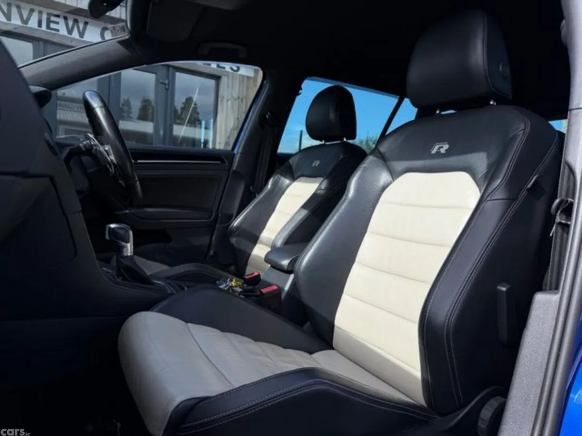 Volkswagen Golf Estate, Petrol, 2016, Blue