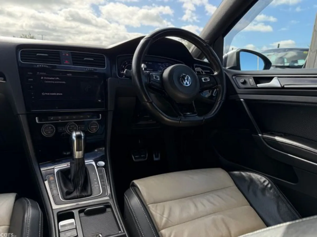 Volkswagen Golf Estate, Petrol, 2016, Blue