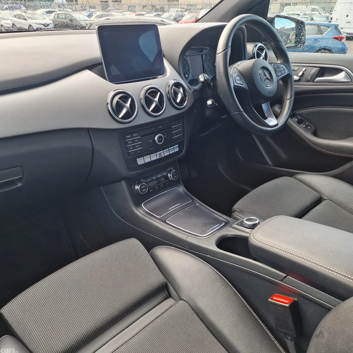 Mercedes-Benz B-Class MPV, Petrol, 2017, Black