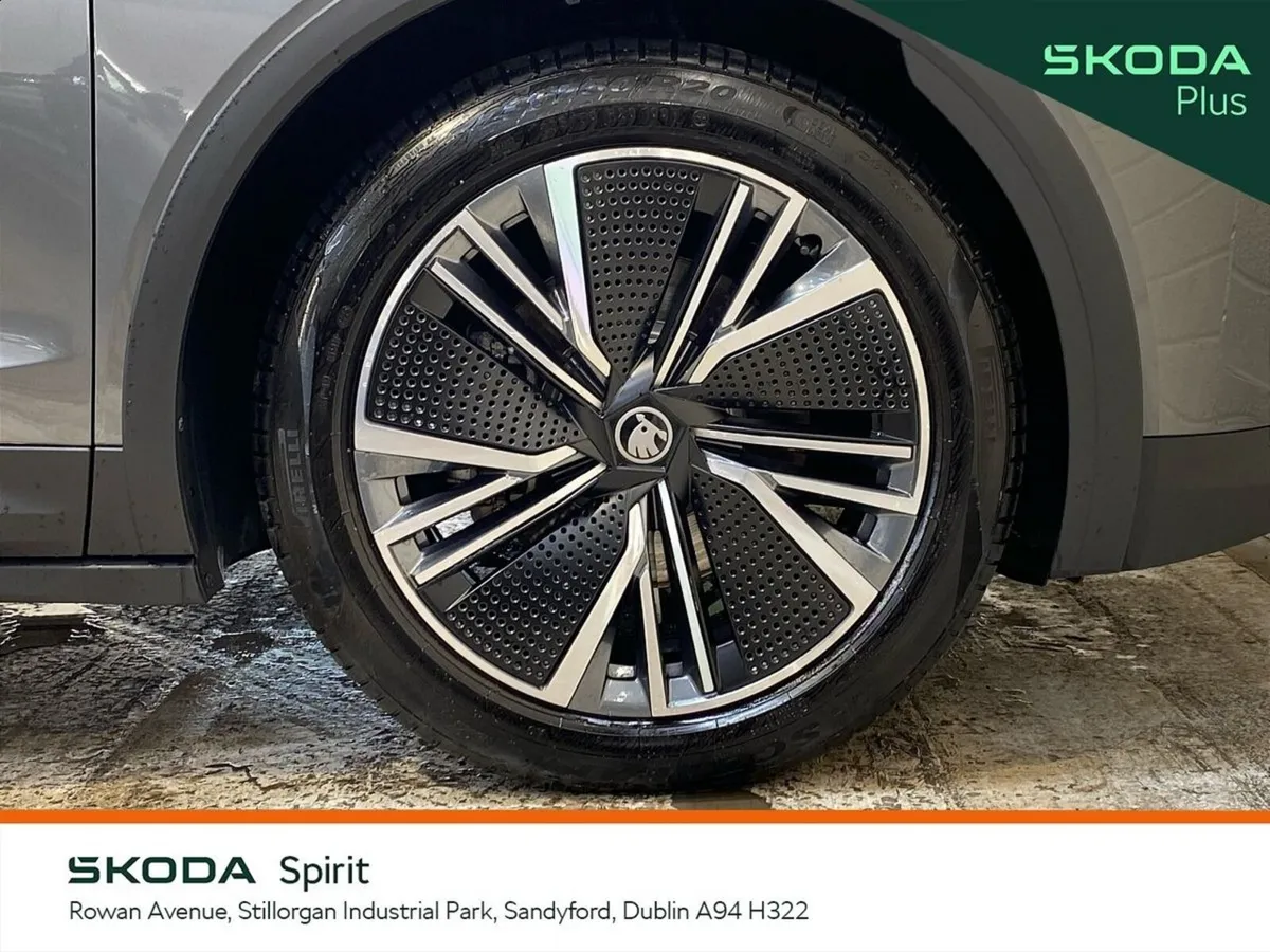 Skoda Elroq Hatchback, Electric, 2025, Grey