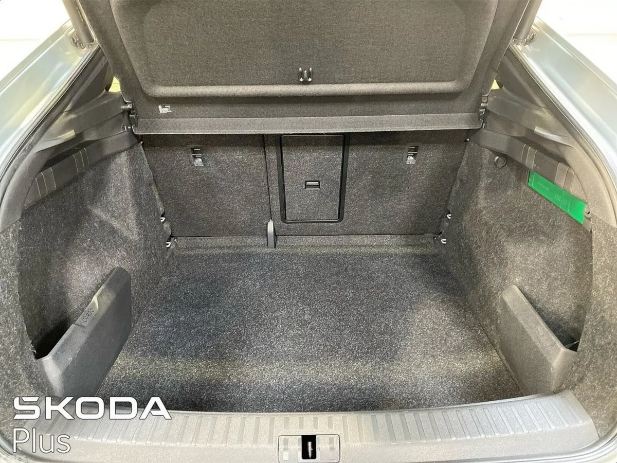 Skoda Enyaq Hatchback, Electric, 2023, Silver