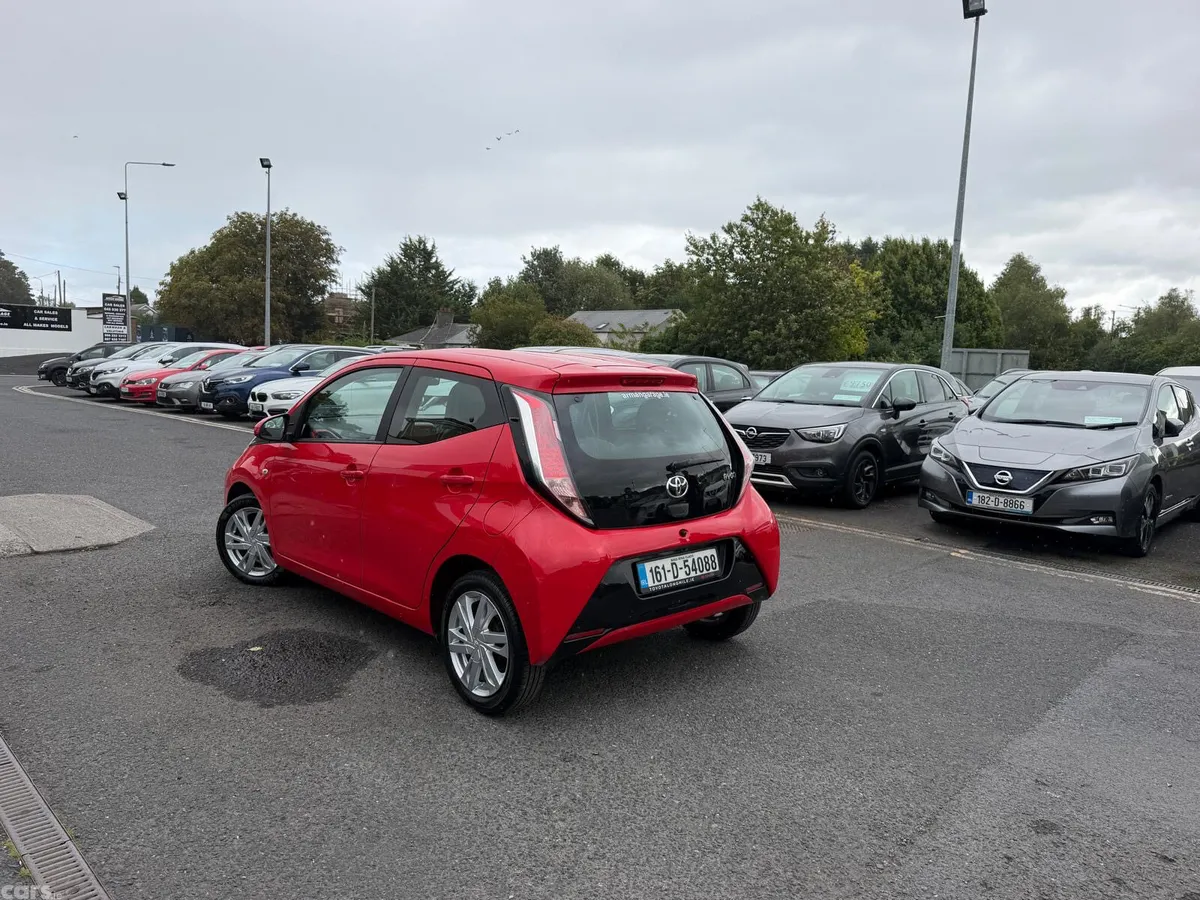 Toyota Aygo Hatchback, Petrol, 2016, Red