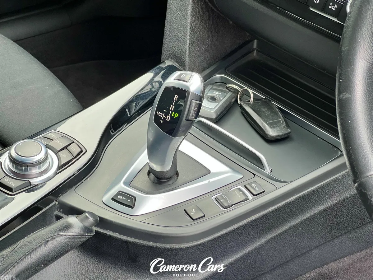 BMW 3-Series Saloon, Petrol Plug-in Hybrid, 2016, White
