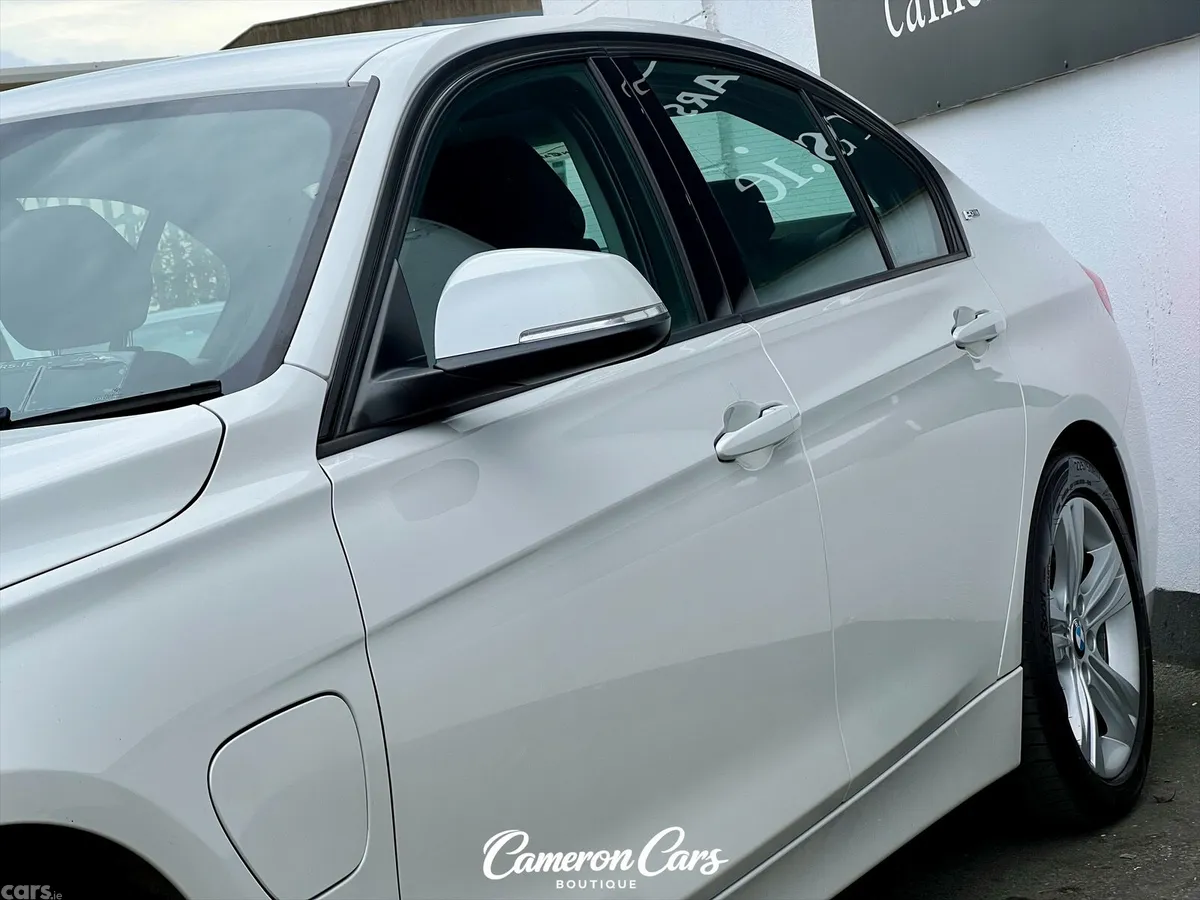 BMW 3-Series Saloon, Petrol Plug-in Hybrid, 2016, White