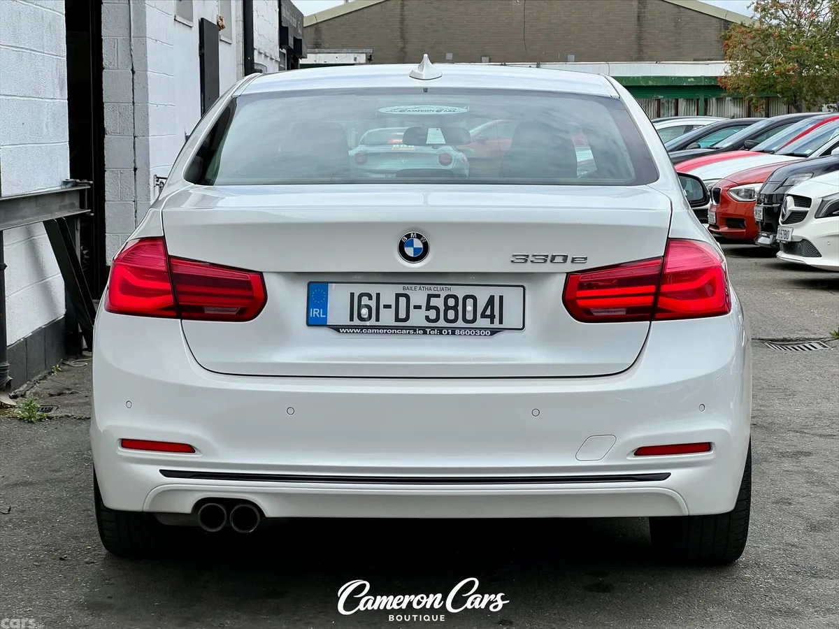 BMW 3-Series Saloon, Petrol Plug-in Hybrid, 2016, White