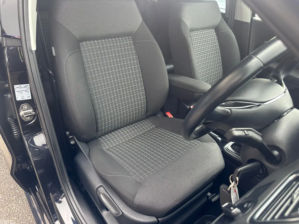 Volkswagen Polo Hatchback, Petrol, 2018, Black