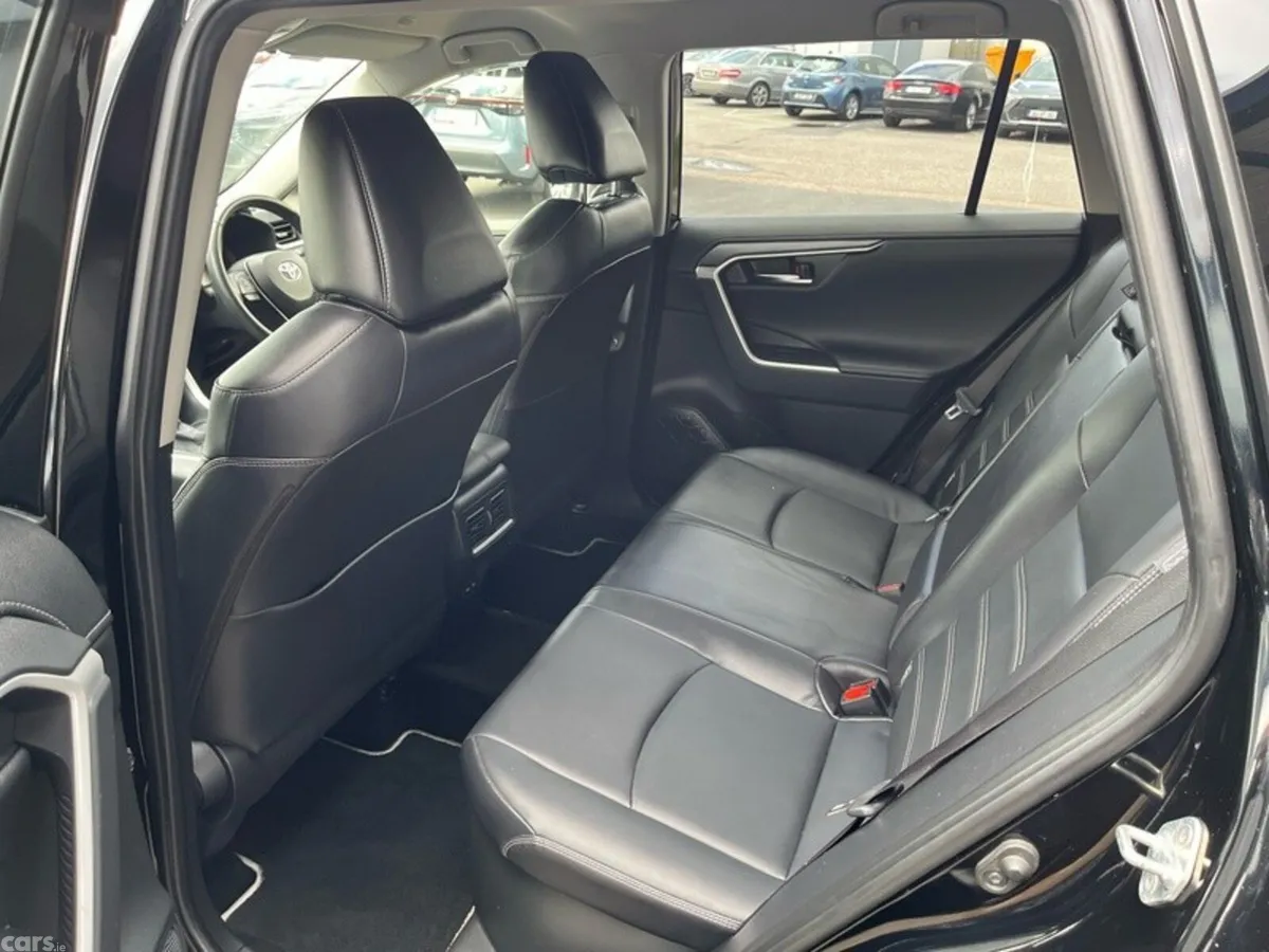 Toyota RAV4 SUV, Petrol Hybrid, 2023, Black