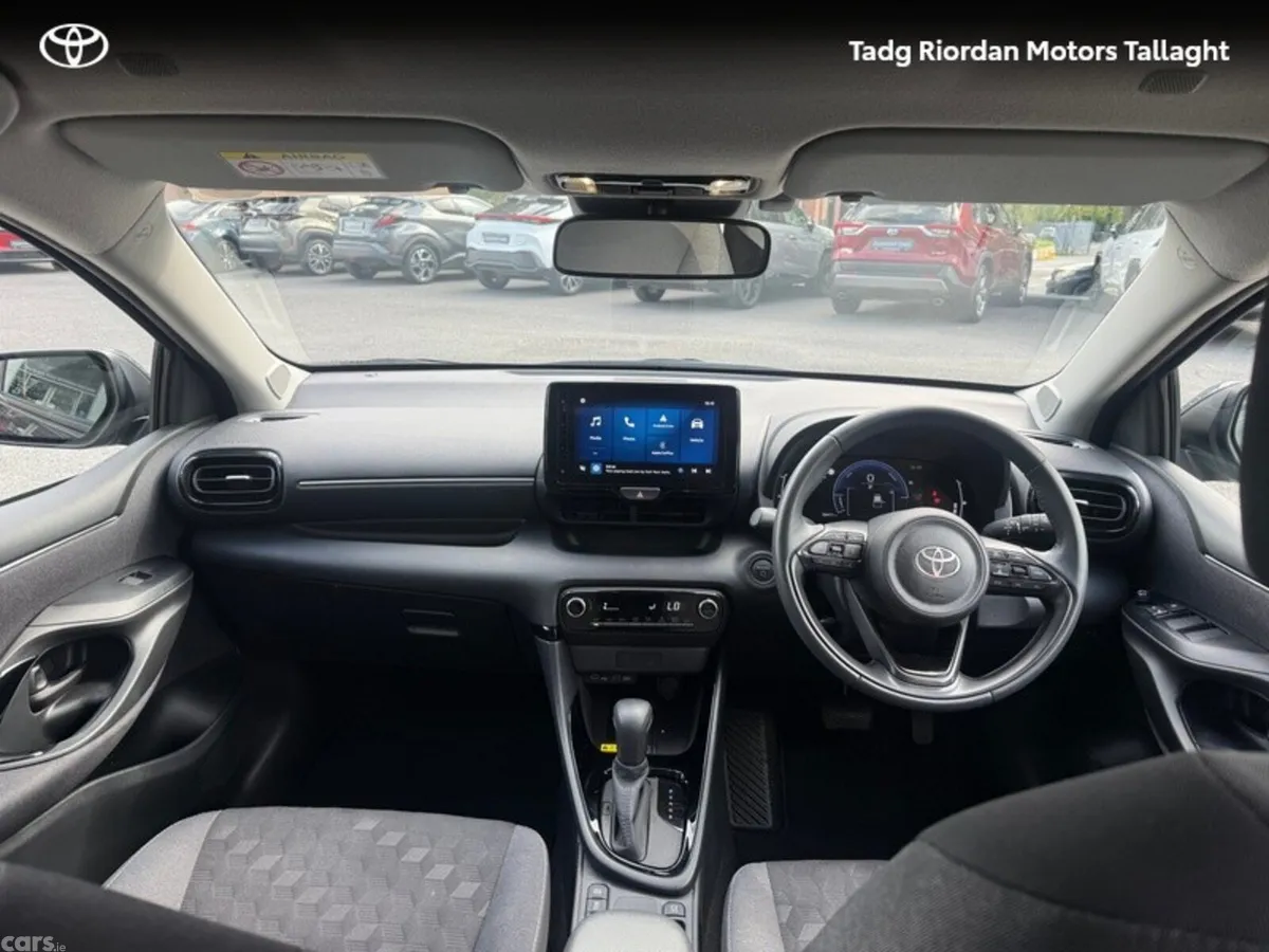 Toyota Yaris Hatchback, Petrol Hybrid, 2024, Grey