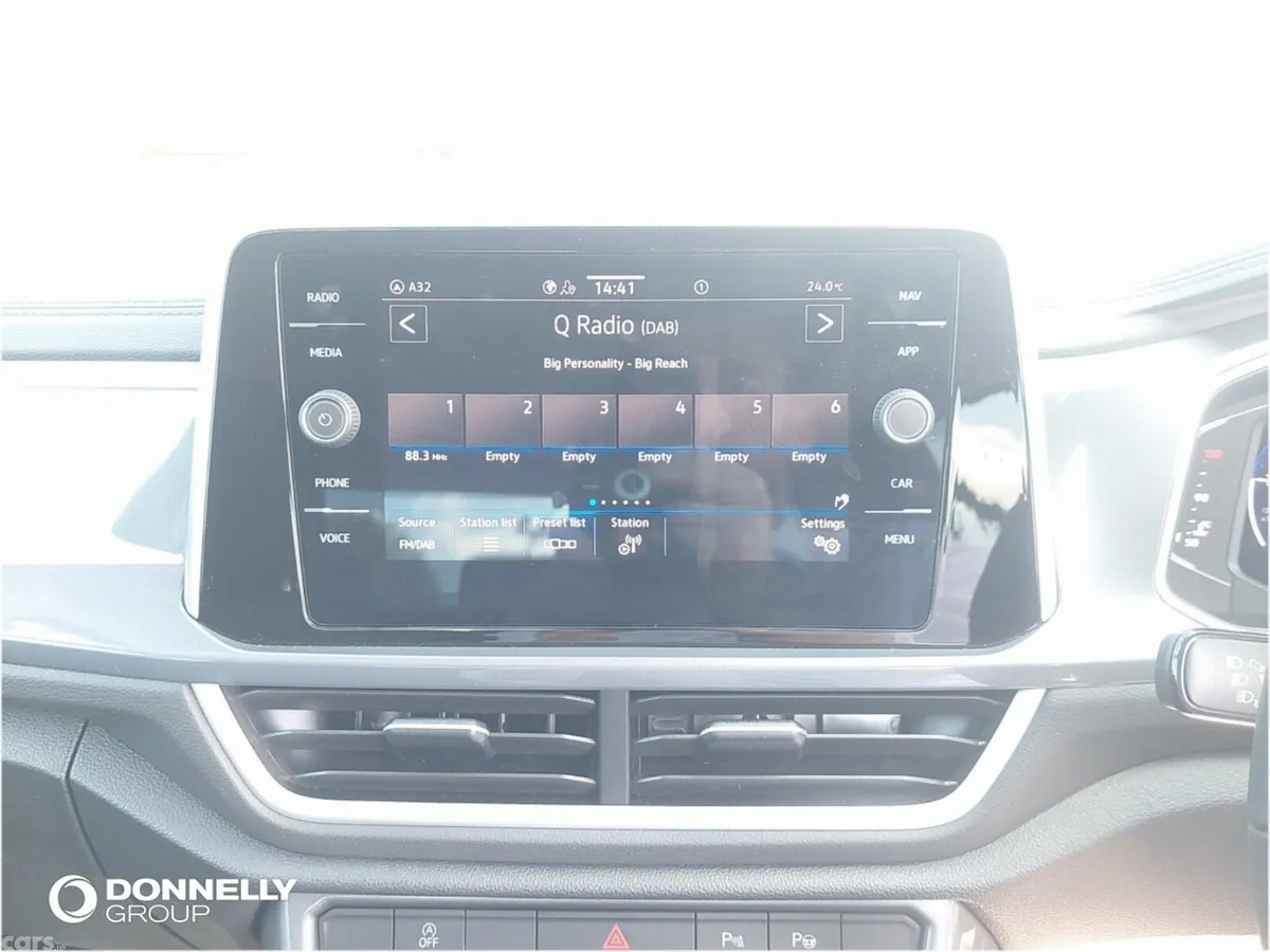 Volkswagen T-Roc Hatchback, Diesel, 2025, Blue