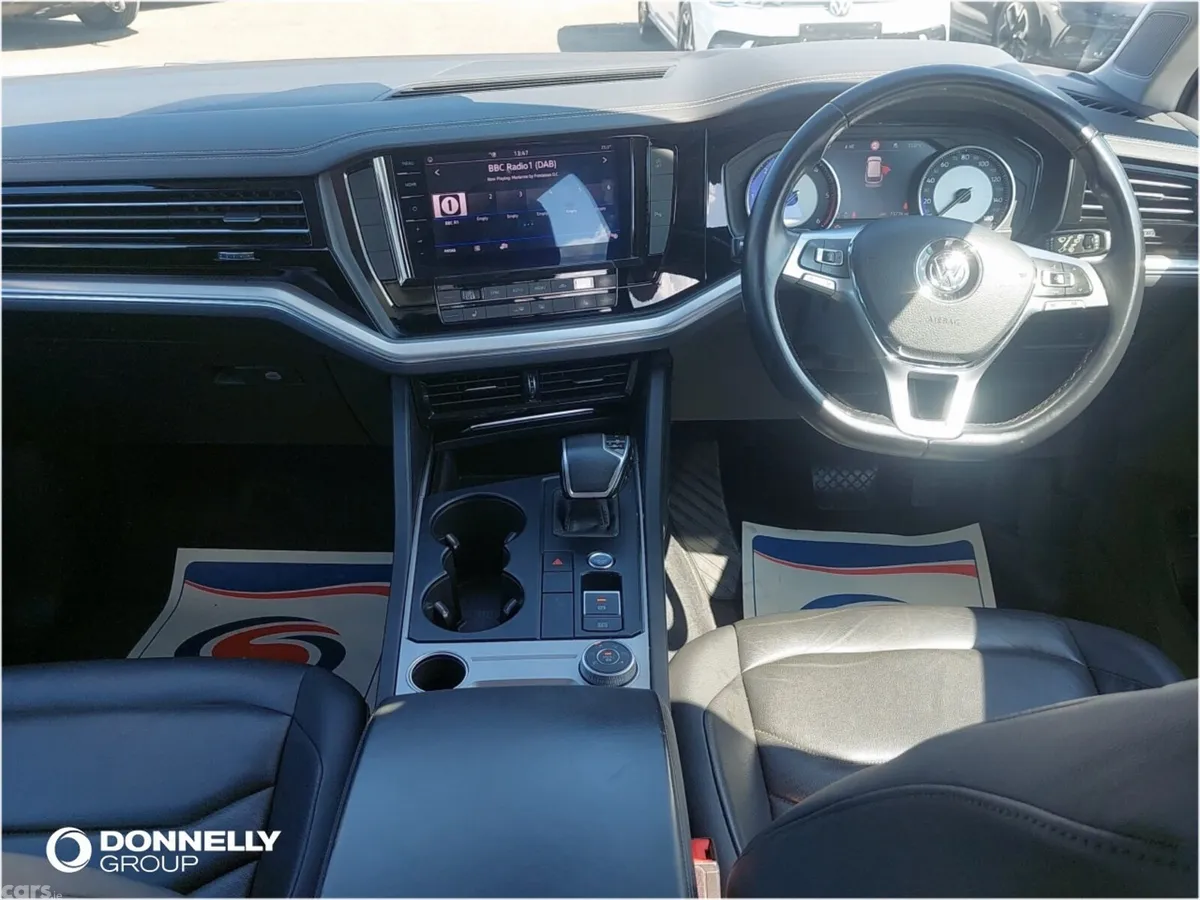 Volkswagen Touareg SUV, Diesel, 2019, Silver