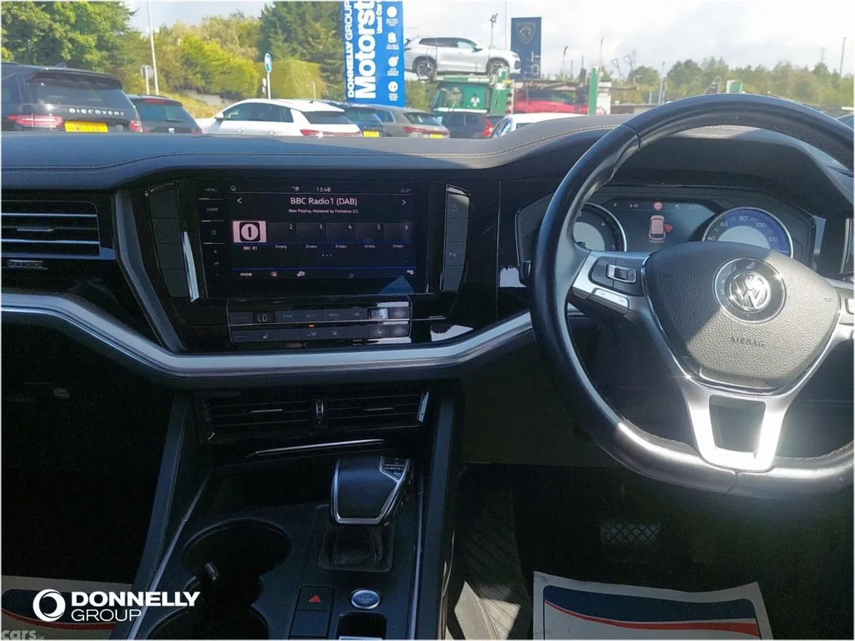 Volkswagen Touareg SUV, Diesel, 2019, Silver