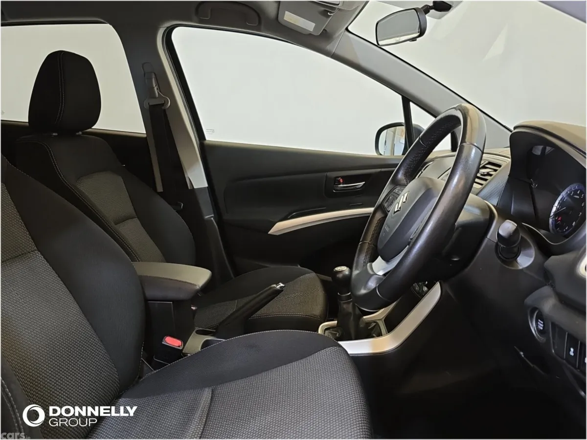 Suzuki SX4 S-Cross Hatchback, Petrol, 2016, Black