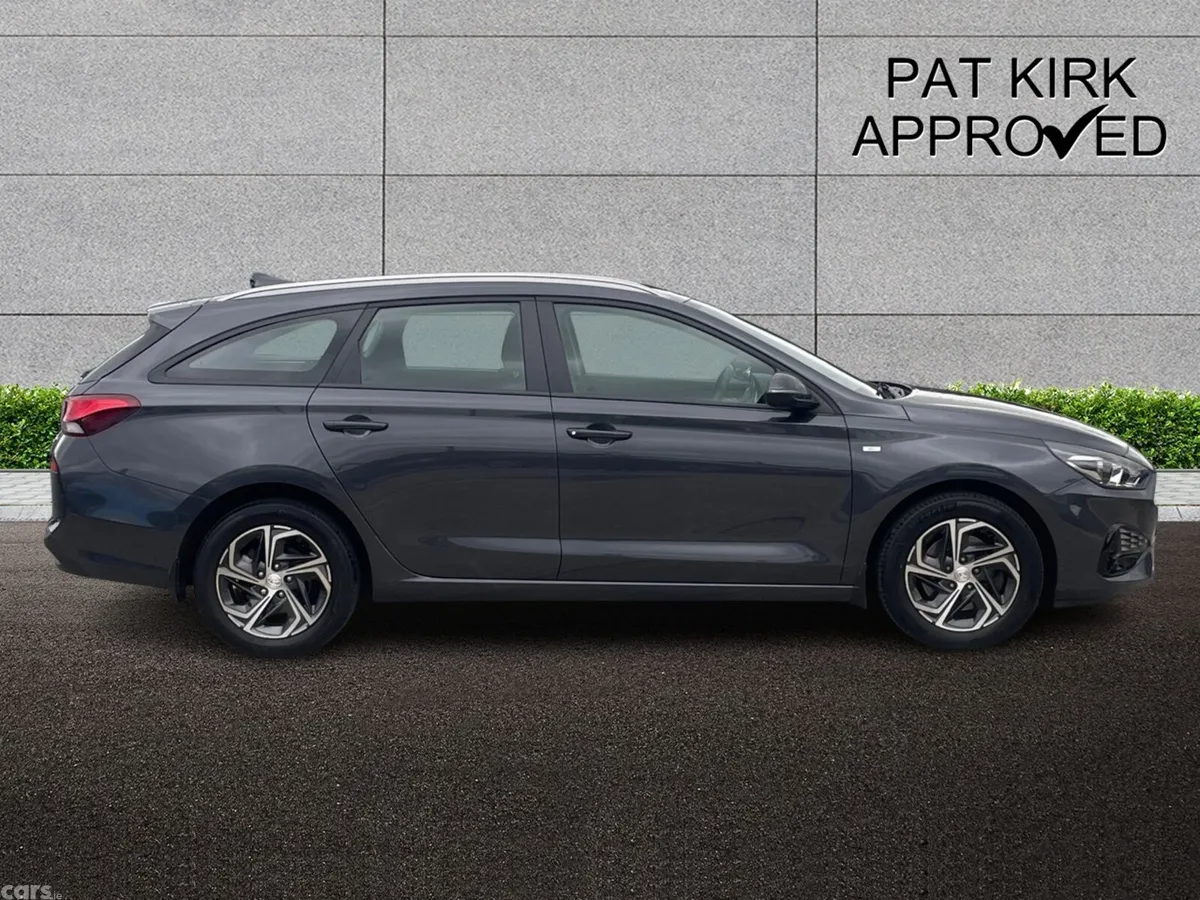 Hyundai i30 Estate, Petrol, 2023, Grey