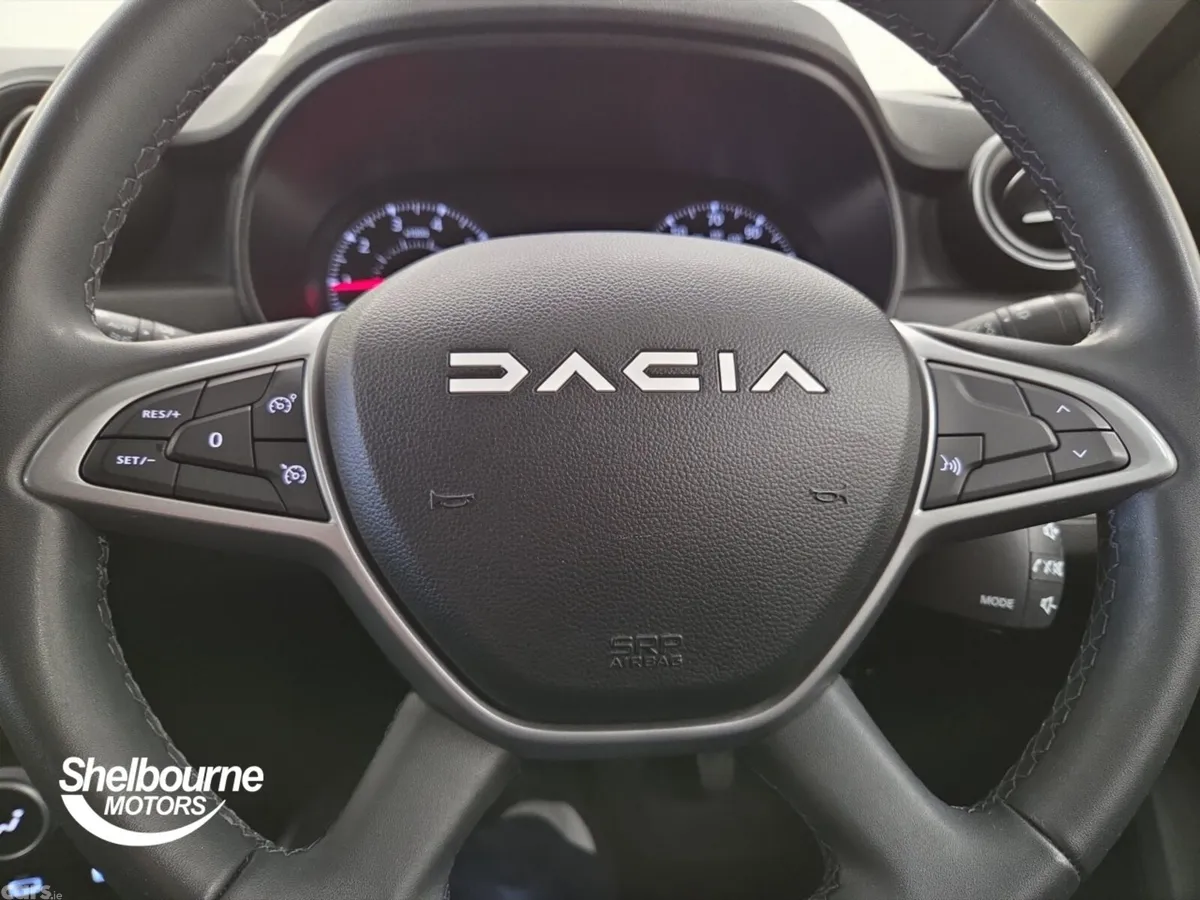 Dacia Duster Estate, Petrol, 2023, Grey
