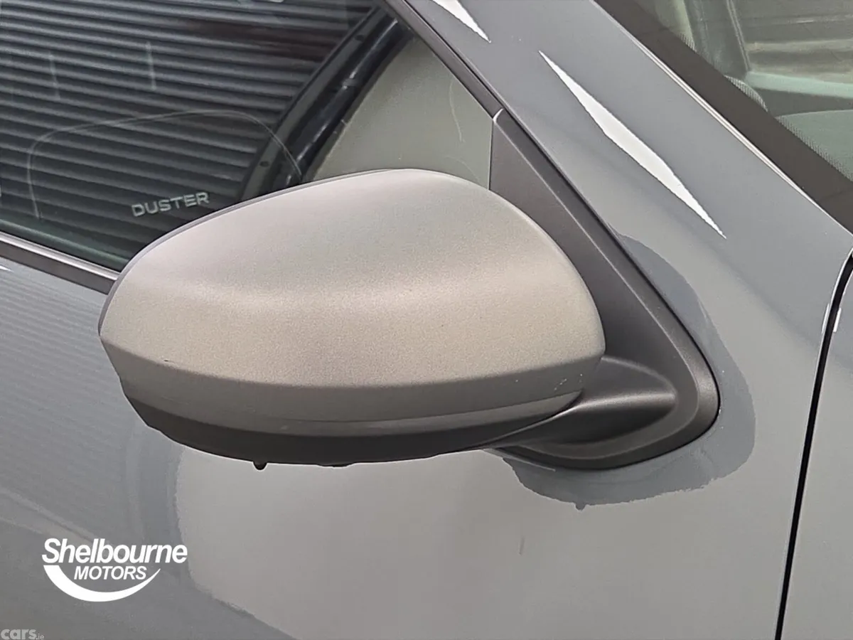 Dacia Duster Estate, Petrol, 2023, Grey