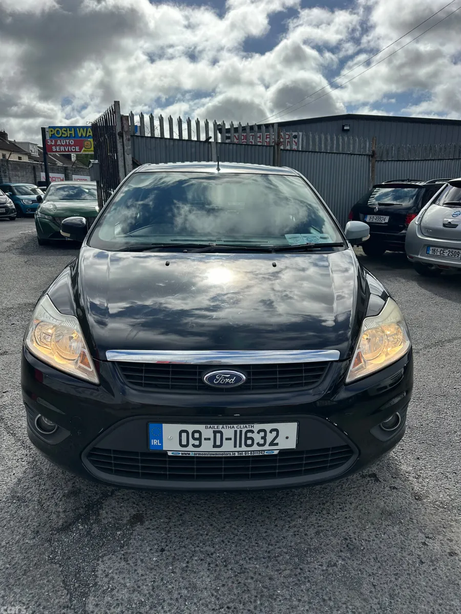 Ford Focus Hatchback, Petrol, 2009, Black