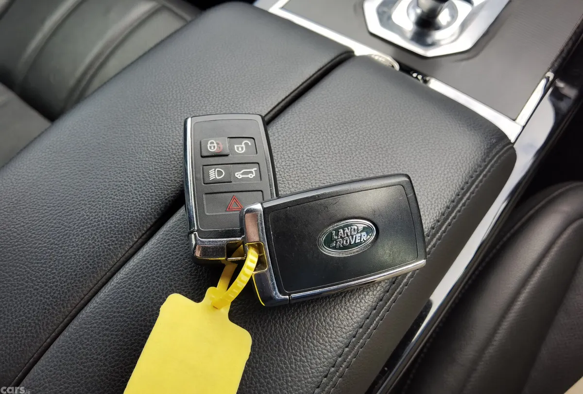 Land Rover Range Rover Evoque SUV, Petrol Plug-in Hybrid, 2023, Black