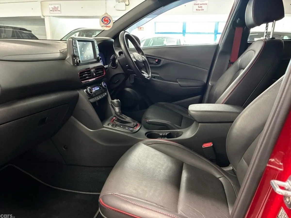 Hyundai KONA MPV, Petrol, 2019, Red