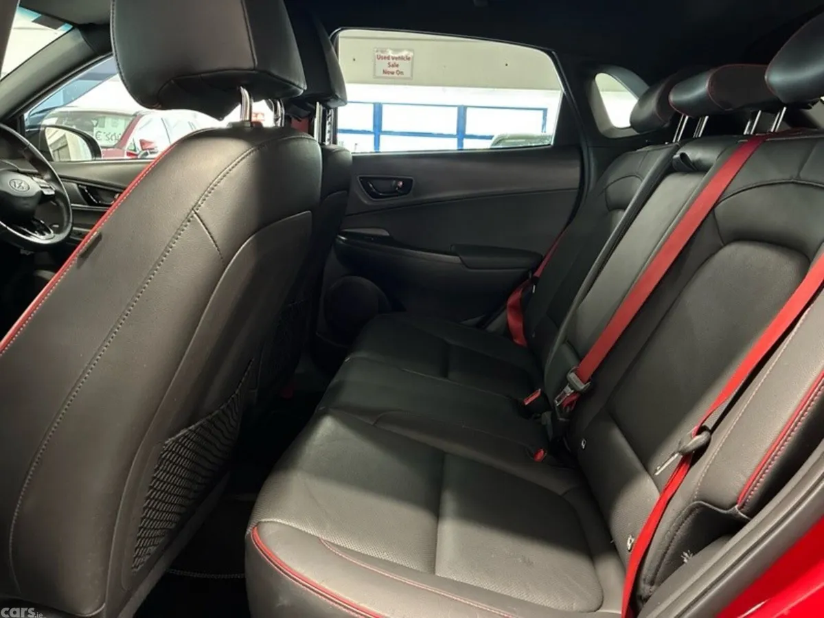 Hyundai KONA MPV, Petrol, 2019, Red