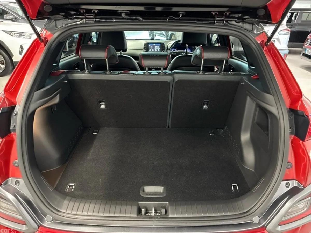 Hyundai KONA MPV, Petrol, 2019, Red
