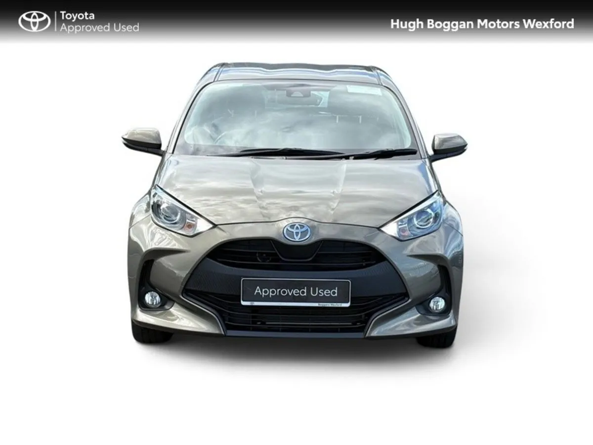 Toyota Yaris Hatchback, Petrol, 2025, Bronze