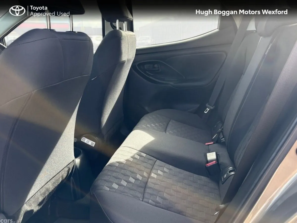 Toyota Yaris Hatchback, Petrol, 2025, Bronze
