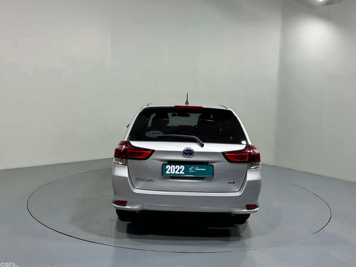 Toyota Corolla Estate, Petrol Hybrid, 2022, Silver