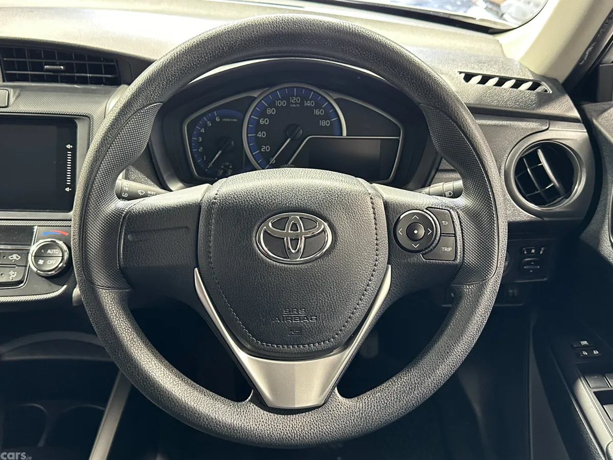 Toyota Corolla Estate, Petrol Hybrid, 2022, Silver