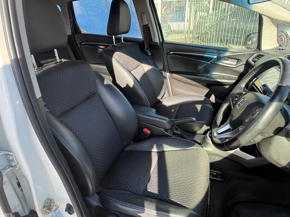 Honda Fit Hatchback, Petrol Hybrid, 2014, White