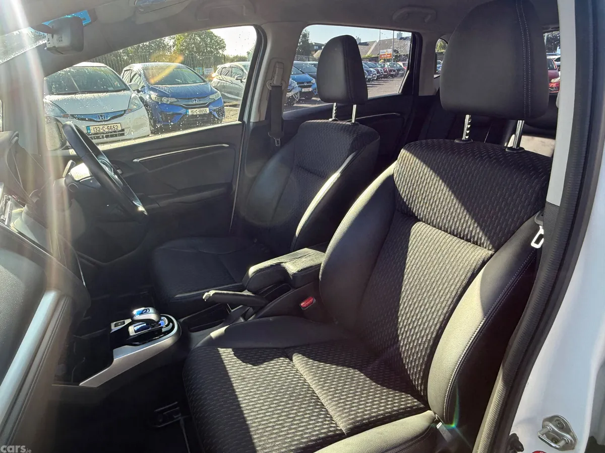 Honda Fit Hatchback, Petrol Hybrid, 2014, White