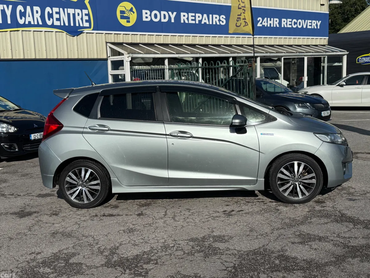 Honda Fit Hatchback, Petrol Hybrid, 2015, Silver