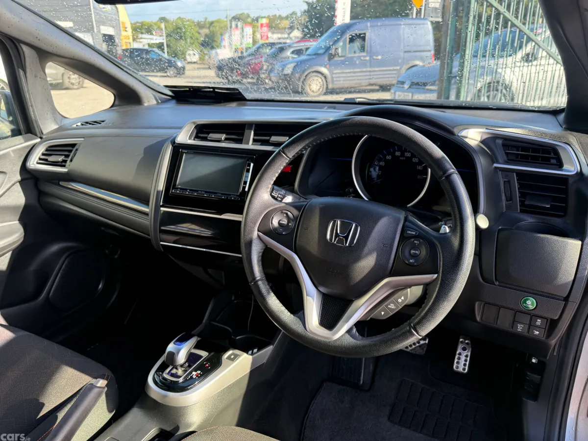 Honda Fit Hatchback, Petrol Hybrid, 2015, Silver