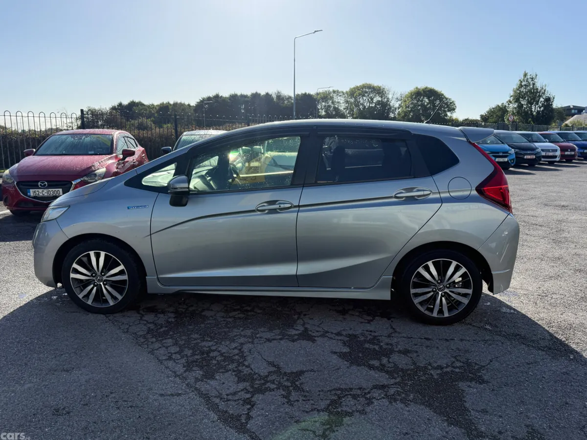 Honda Fit Hatchback, Petrol Hybrid, 2015, Silver