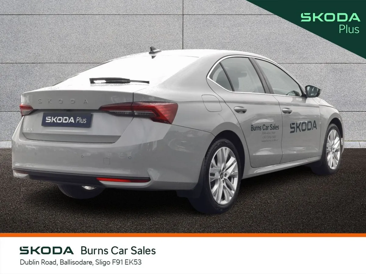 Skoda Octavia Saloon, Diesel, 2026, Grey