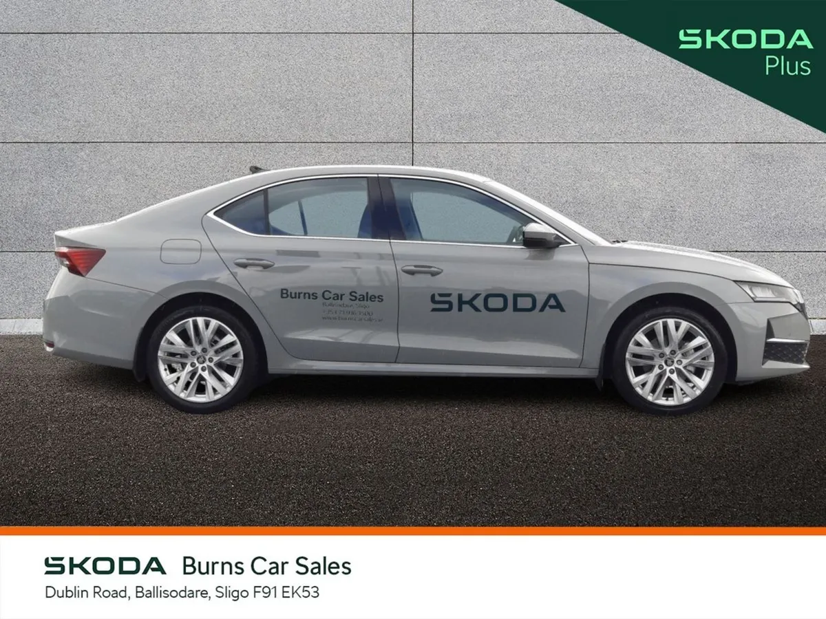Skoda Octavia Saloon, Diesel, 2026, Grey