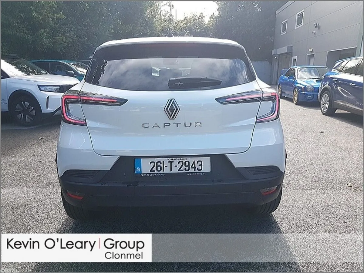 Renault Captur Hatchback, Petrol, 2026, White