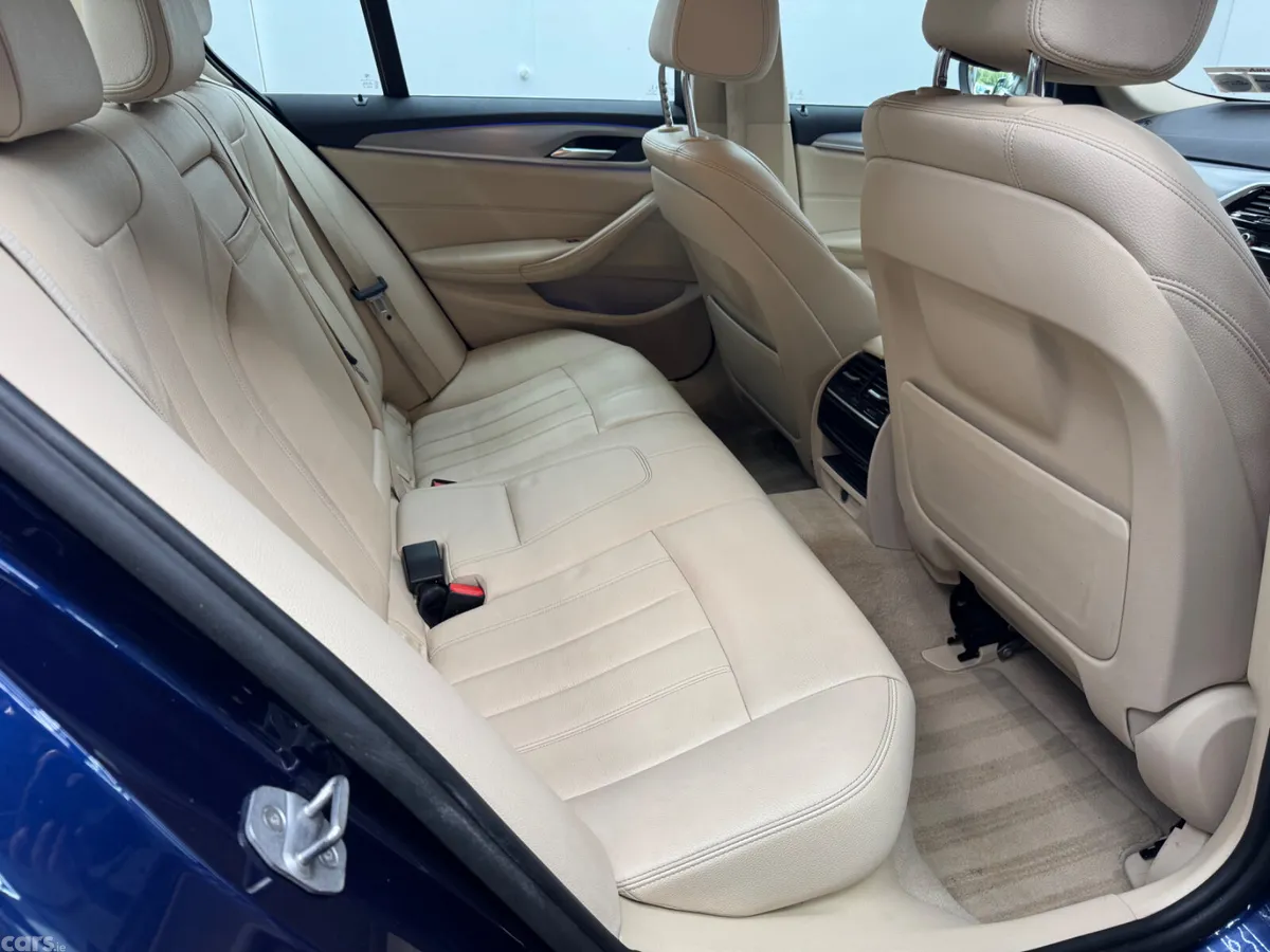 BMW 5-Series Saloon, Petrol Plug-in Hybrid, 2017, Blue