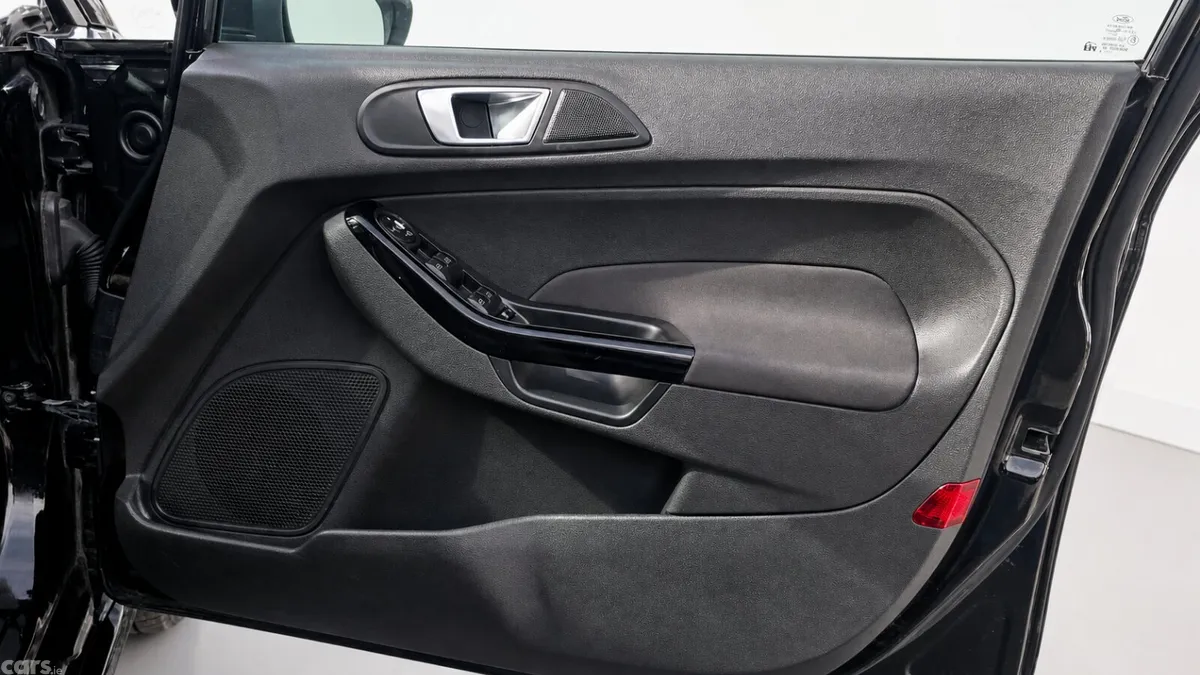 Ford Fiesta Hatchback, Petrol, 2014, Black