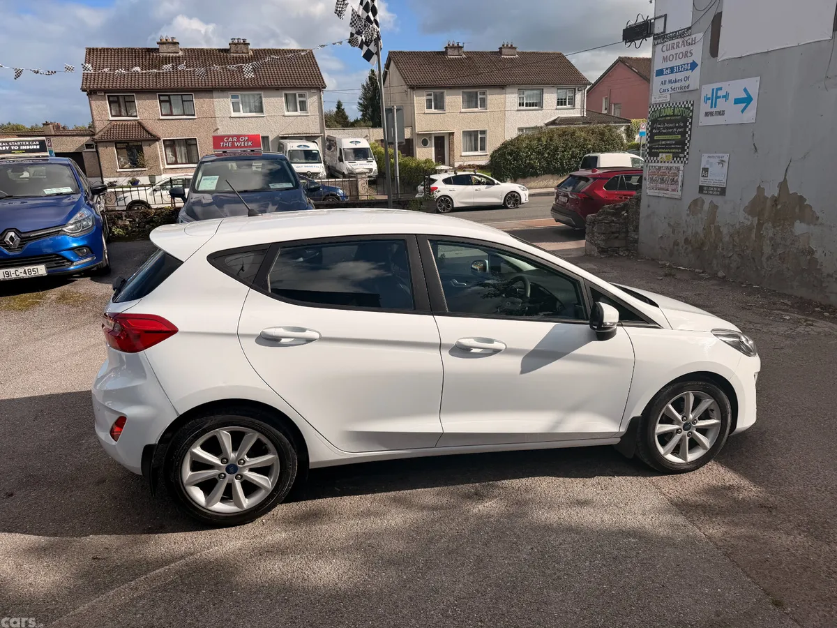Ford Fiesta Hatchback, Petrol, 2018, White