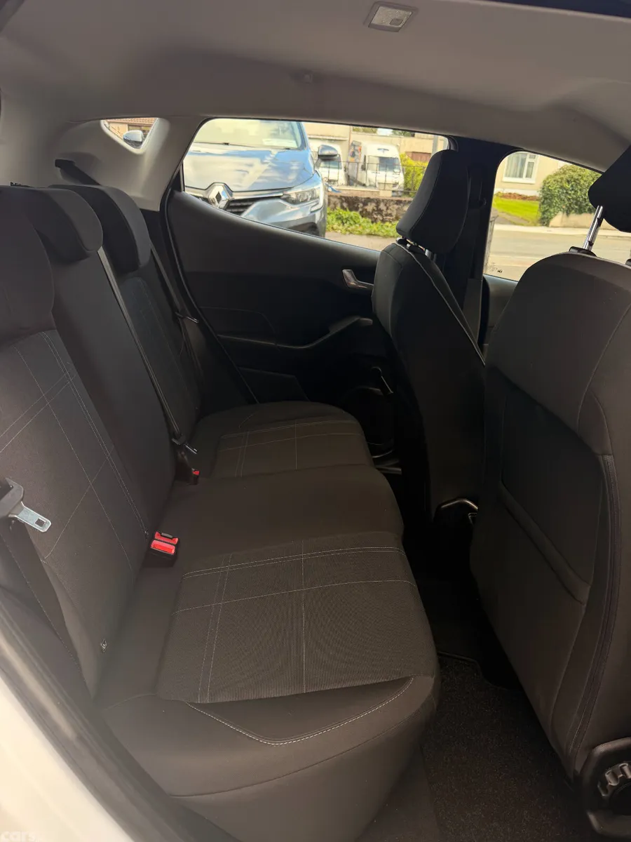 Ford Fiesta Hatchback, Petrol, 2018, White