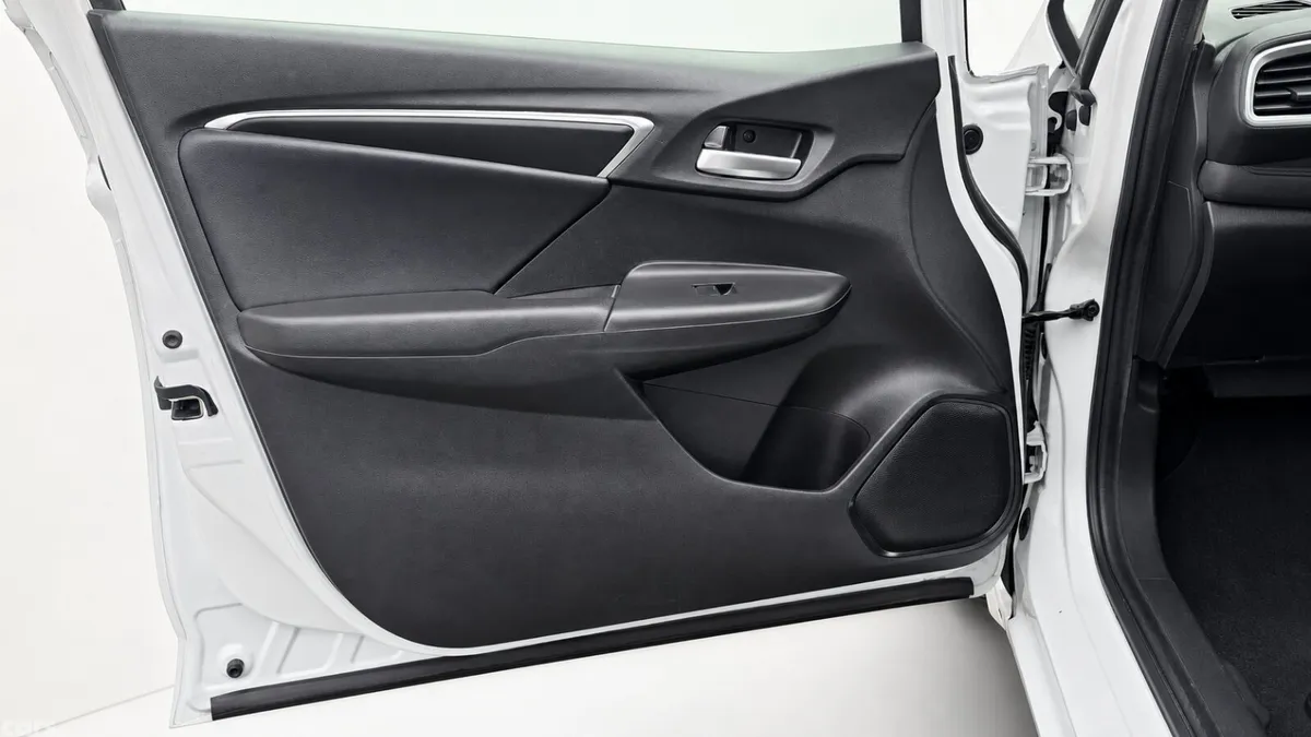 Honda Fit Hatchback, Petrol Hybrid, 2019, White