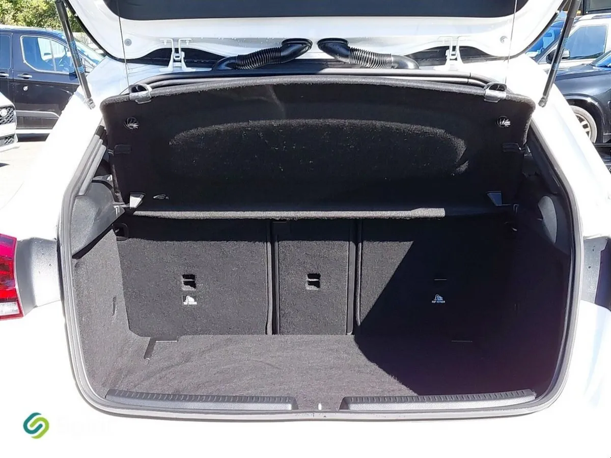 Mercedes-Benz A-Class Hatchback, Petrol, 2019, White