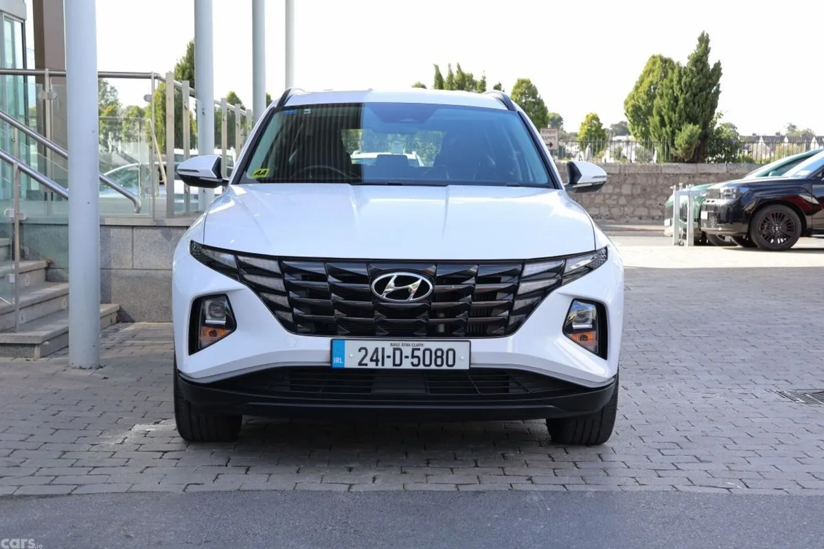 Hyundai Tucson SUV, Diesel, 2024, White
