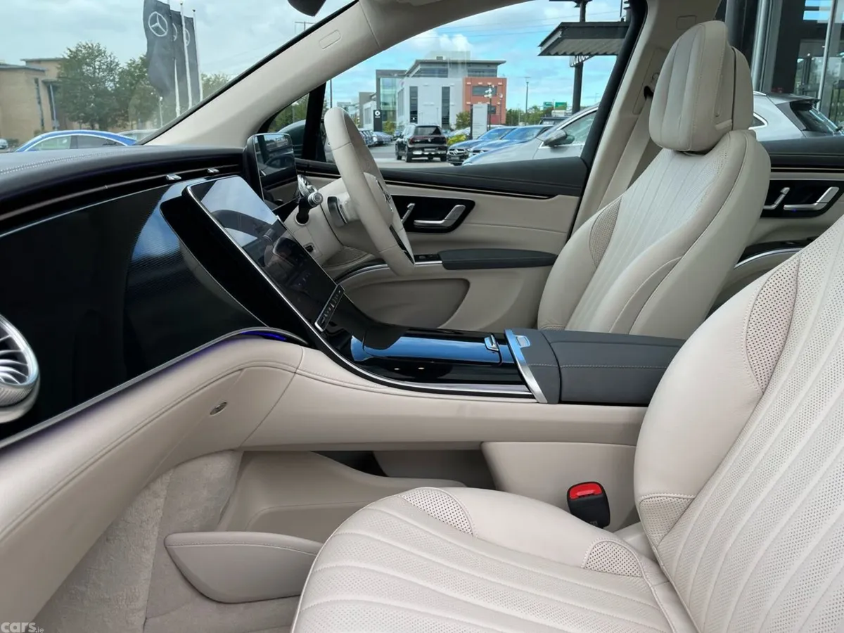 Mercedes-Benz EQS SUV, Electric, 2025, Grey