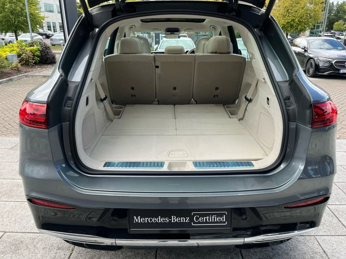 Mercedes-Benz EQS SUV, Electric, 2025, Grey